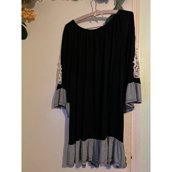 Emerald Tops - Emerald Women’s 1X Black Tunic Top Crochet Lace Sleeve Striped Hem Boho Peasant
